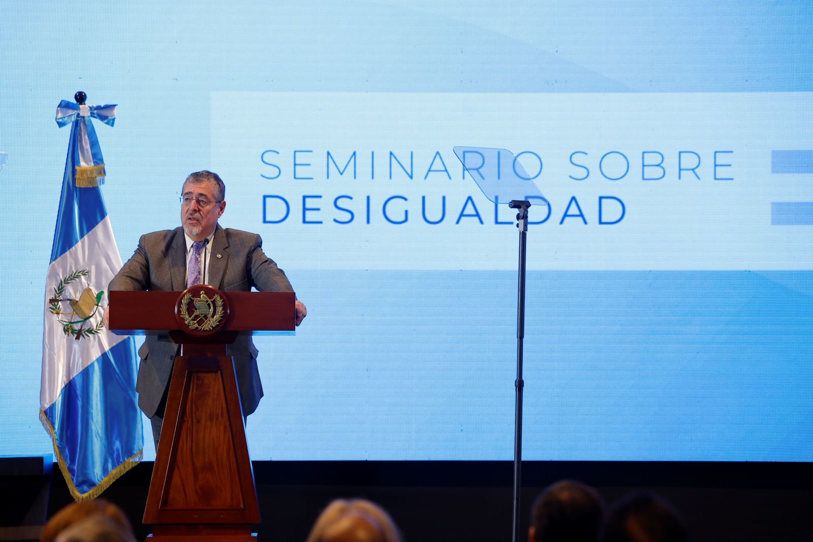 El presidente Bernardo Arévalo, durante su participación en el seminario Claves para superar la desigualdad en América Latina y El Caribe, organizado por la Cepal.