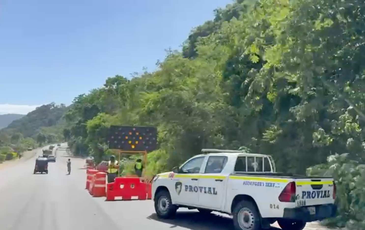 El CIV y Caminos avanzan en los trabajos de cambio de asfalto en la cuesta La Conora, en la ruta CA-1 Oriente, en Jutiapa.