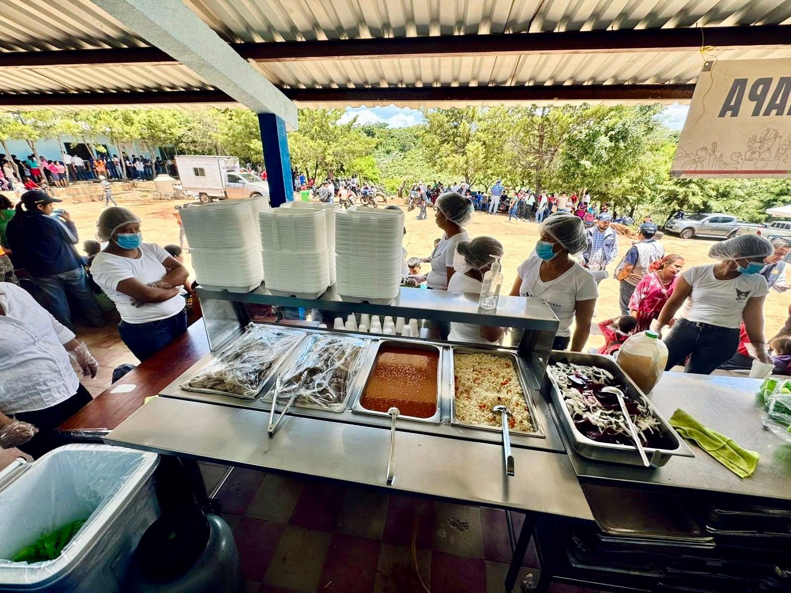 Mides continúa brindando alimentos en Jutiapa tras emergencia sísmica