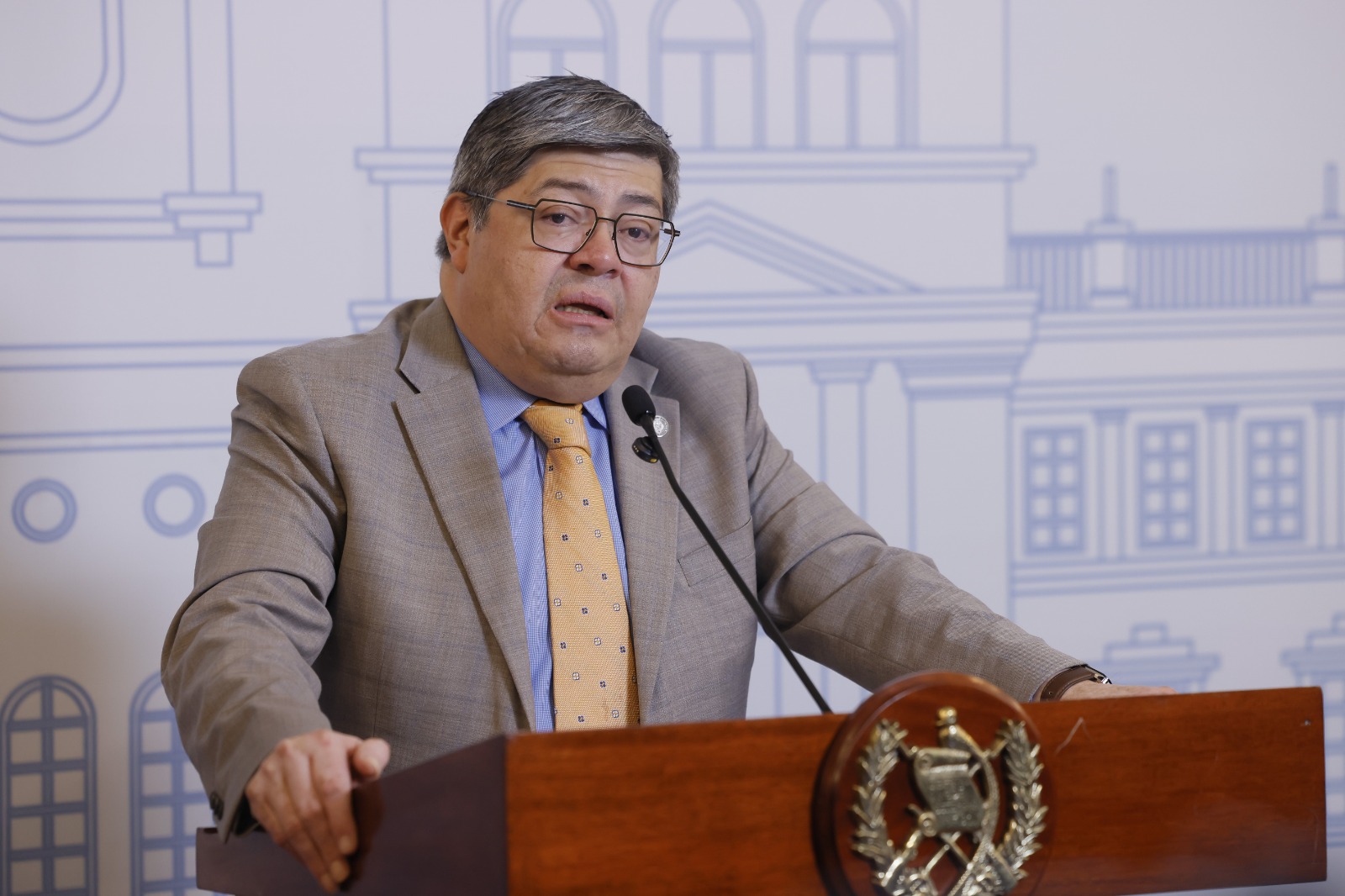 Ministro Francisco Jiménez en conferencia de prensa el 9 de diciembre de 2024. / Foto: Gilber García