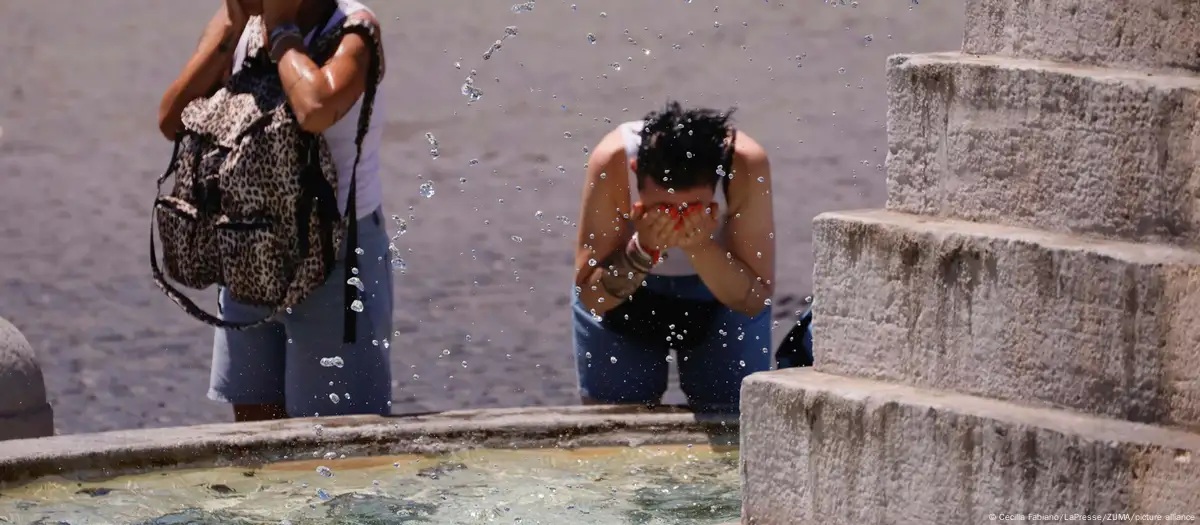 Italia afronta la tercera ola de calor de la temporada, con temperaturas arriba de los 40 grados.