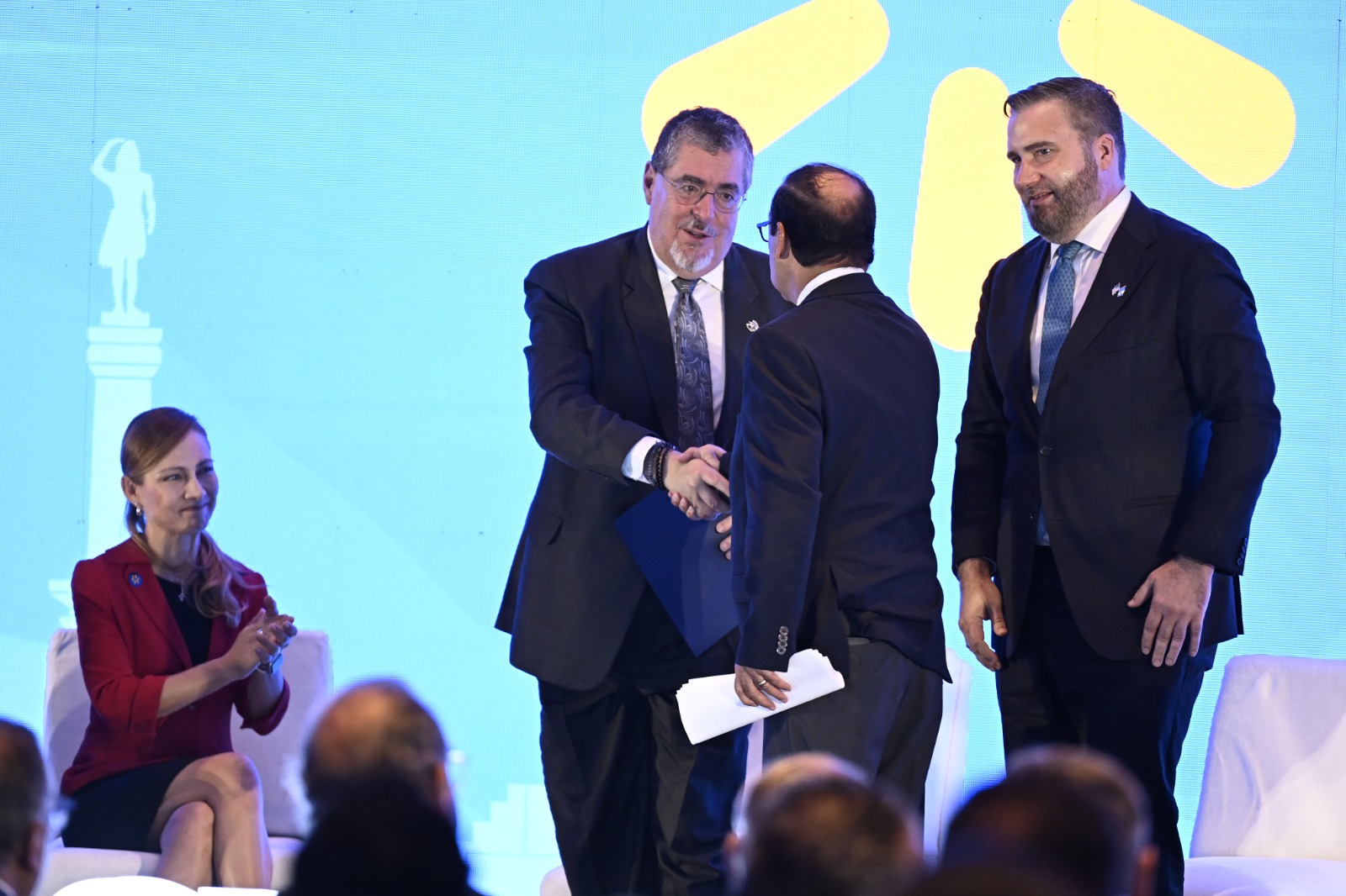 Presidente Arévalo resalta potencial de Guatemala, atractivo para inversiones