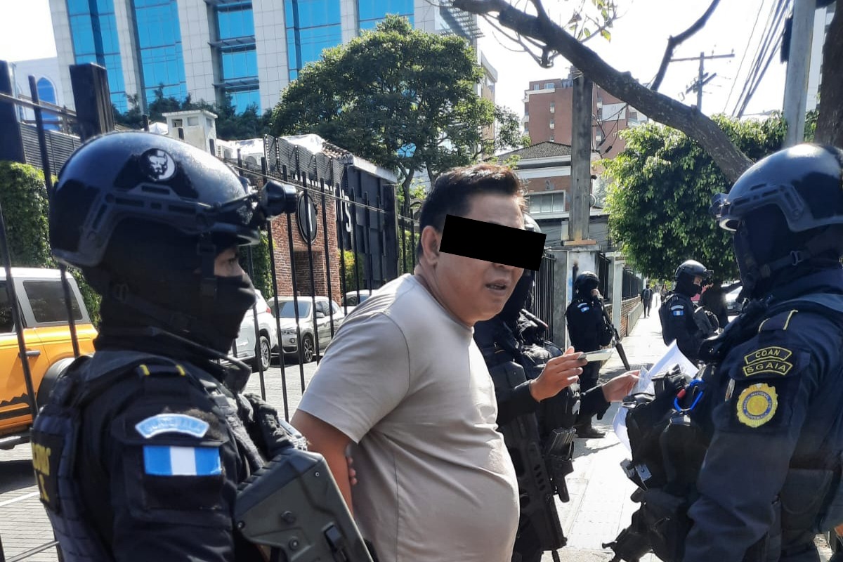 Detienen a ciudadano de origen chino, Xu Wenshen, quien es requerido por la justicia de Estados Unidos. / Foto: PNC