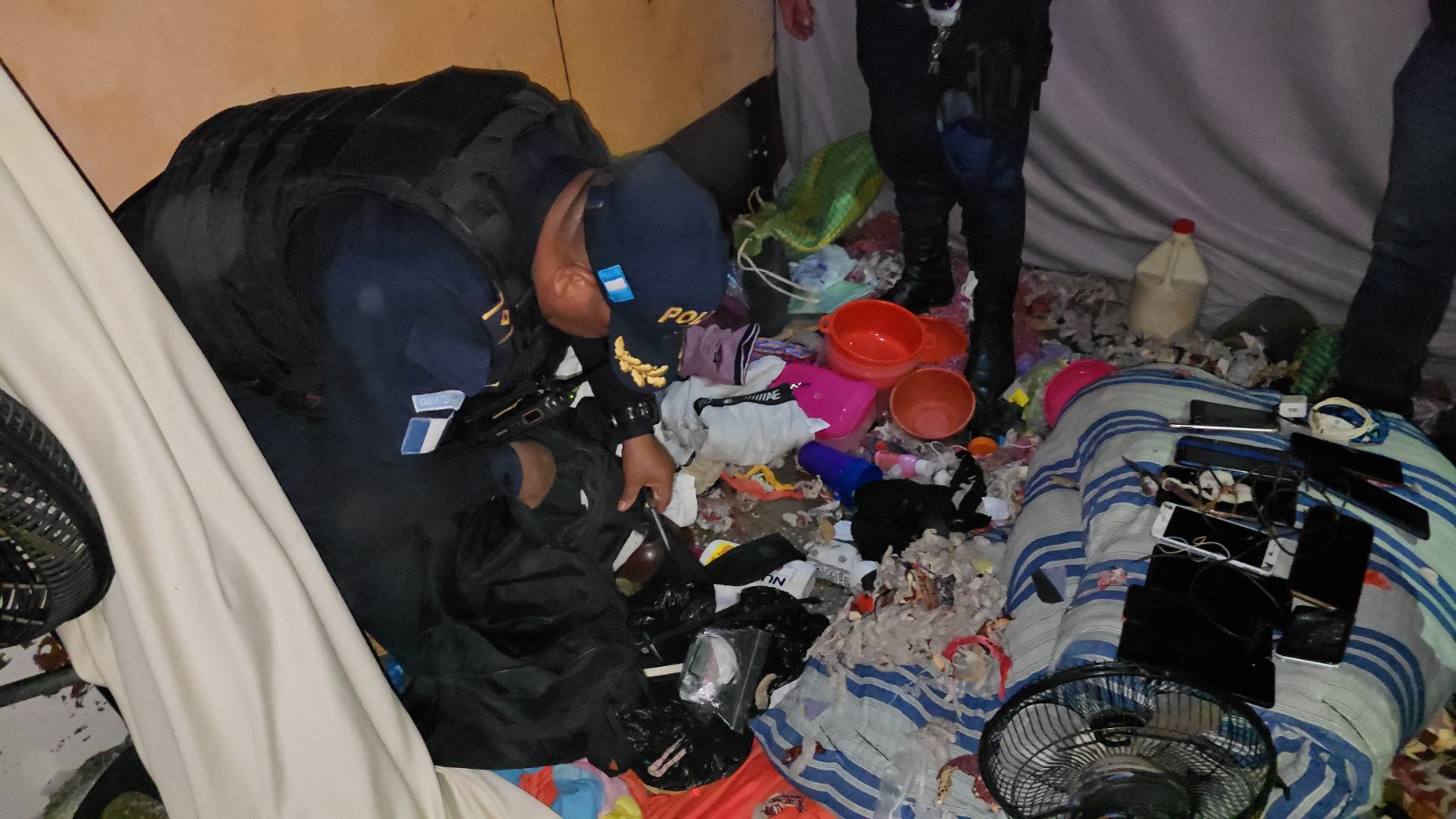 La operación fue ejecutada por personal de distintas divisiones de la PNC, incluyendo elementos de las comisarías de Escuintla y Santa Rosa. / Foto: PNC