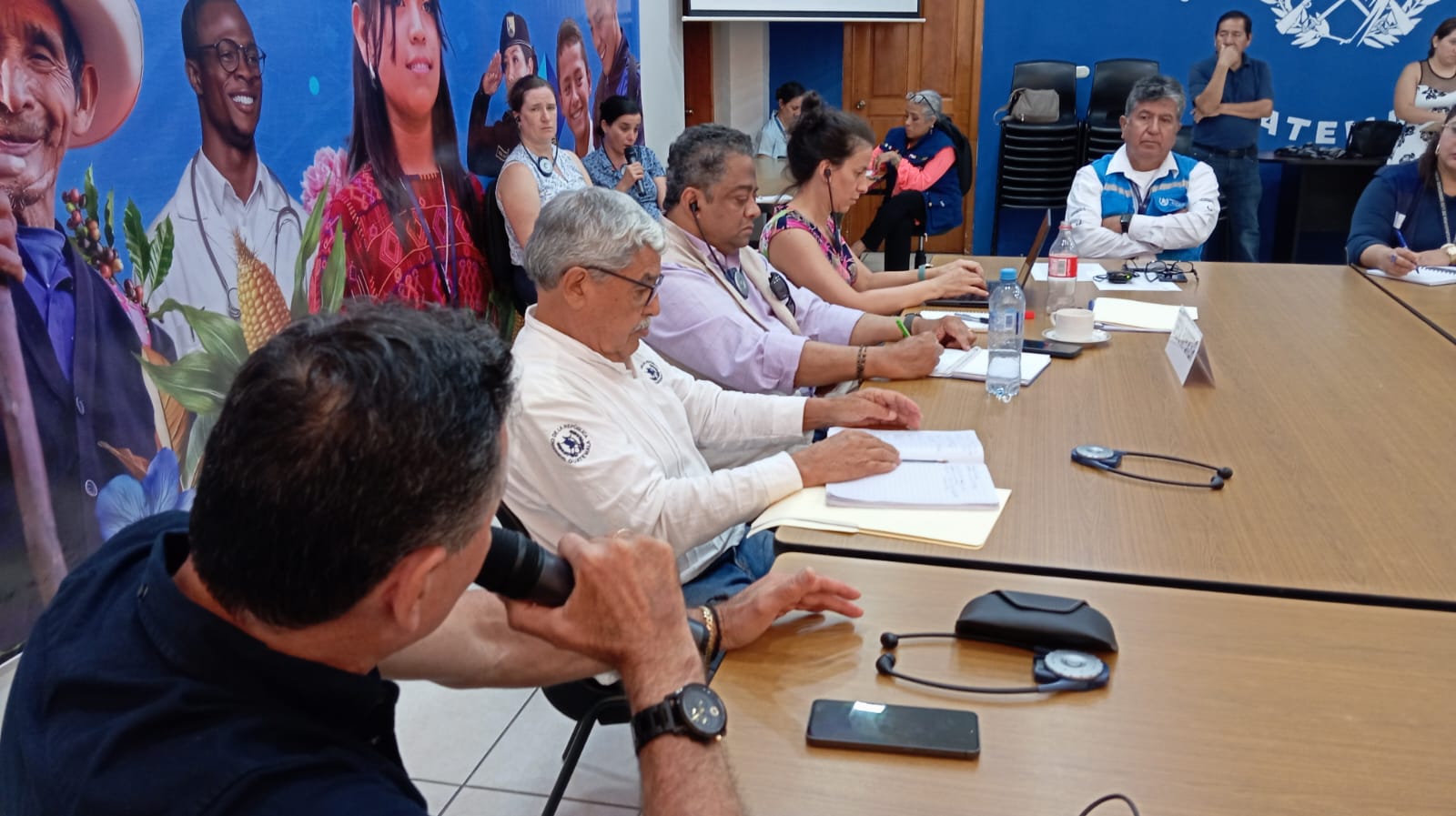 Experto de la ONU sobre el derecho a la vivienda sostiene reunión de trabajo en Zacapa
