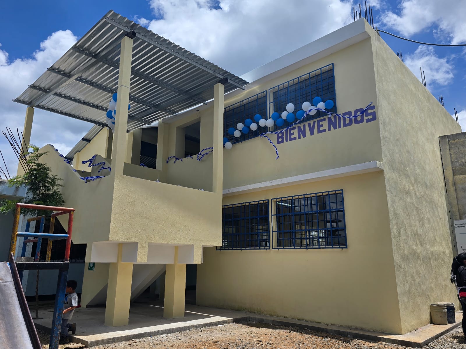 Momostenango celebra la entrega de obra educativa que beneficiará a más de 560 estudiantes