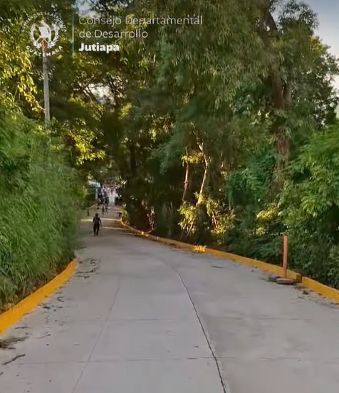 Entregan mejoramiento de calle rural en el caserío La Gloria, Atescatempa, Jutiapa