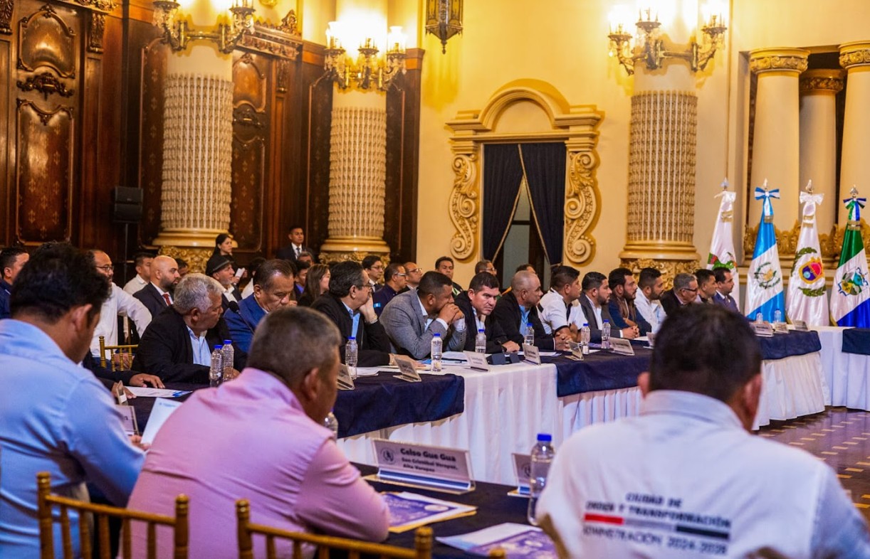 Encuentro regional con alcaldes de Petén fortalece diálogo y coordinación para el desarrollo