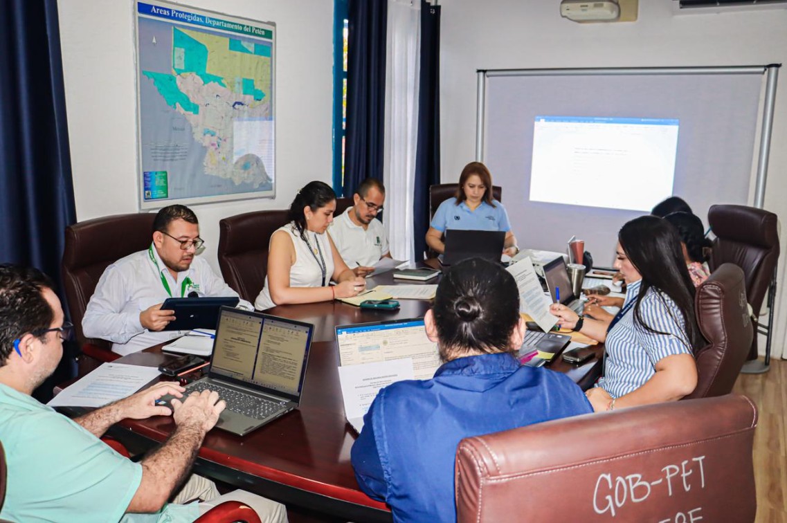 Avanza fortalecimiento institucional para garantizar la protección sostenible del lago Petén Itzá