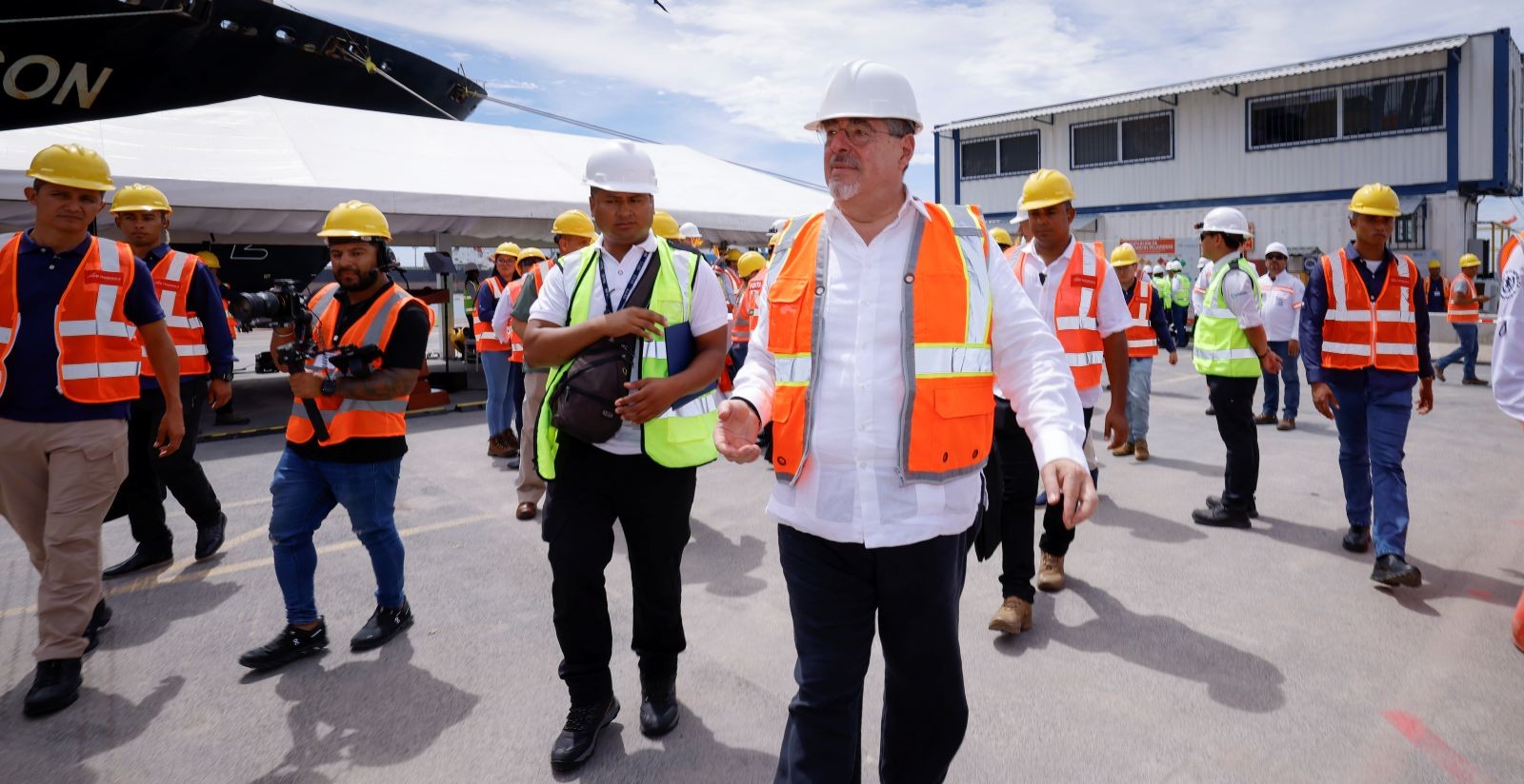 El Presidente resalta funcionamiento de Puerto Quetzal bajo nuevo acuerdo con Estado
