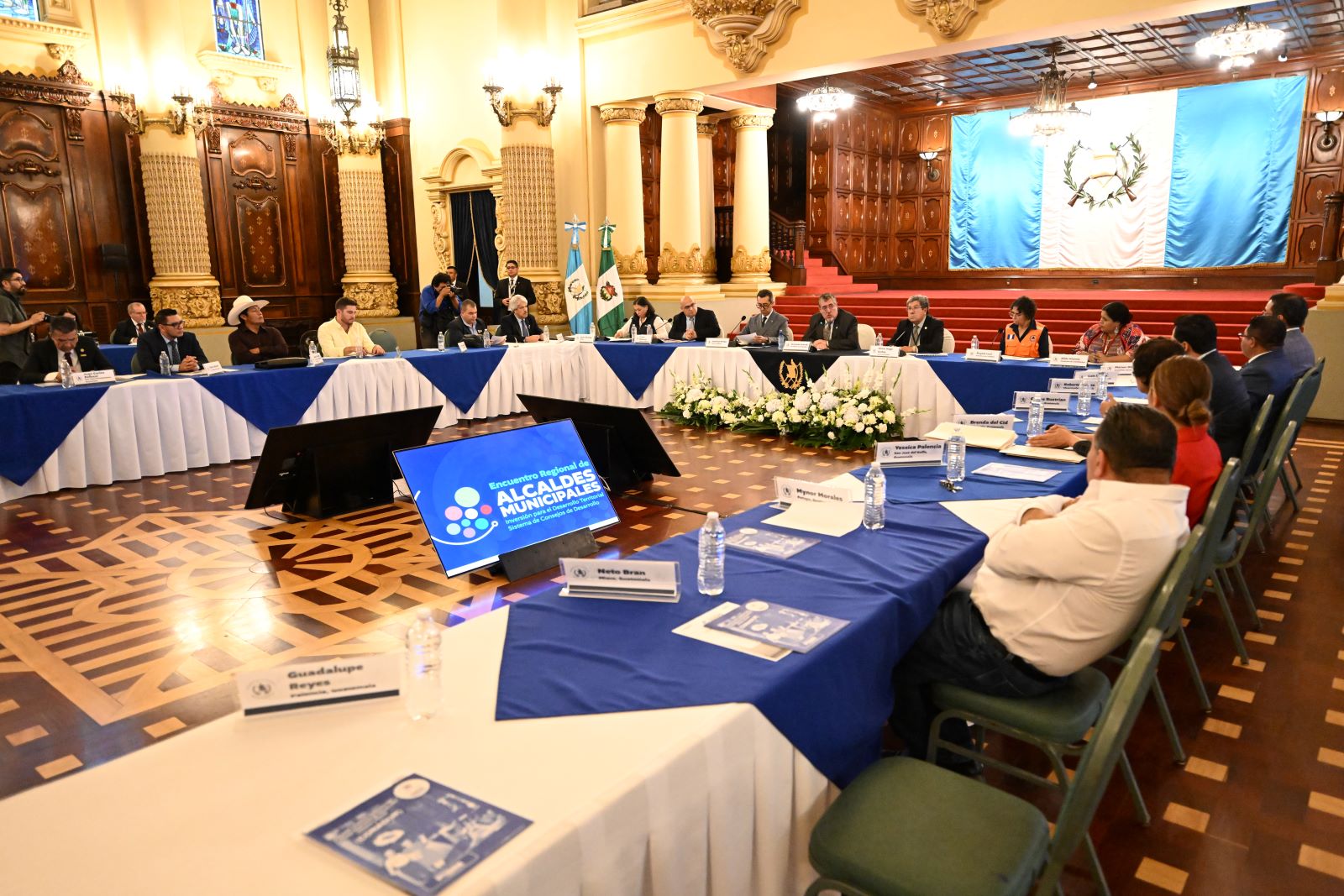 La serie de reuniones regionales del presidente Arévalo con alcaldes culminó con el encuentro con jefes ediles del departamento de Guatemala.