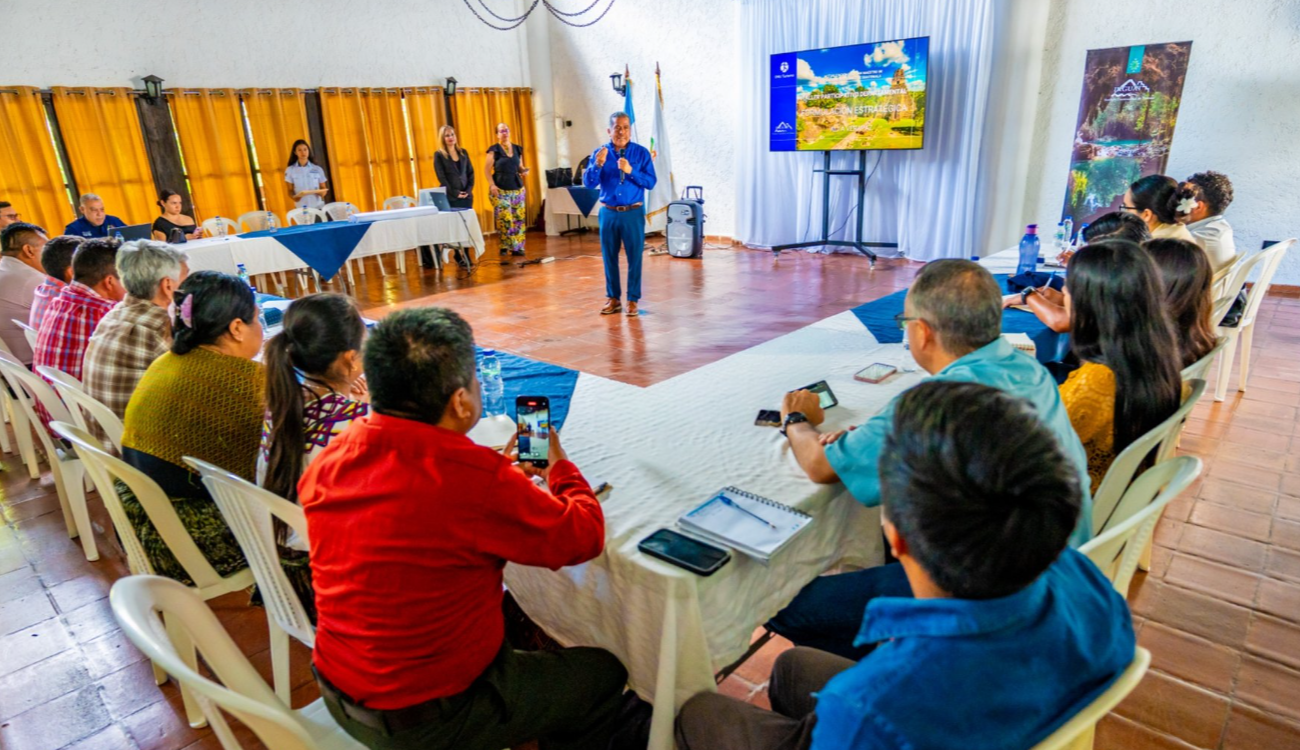 Inguat lleva a cabo talleres de la segunda pase del Plan Maestro de Turismo Sostenible. / Foto: Inguat.