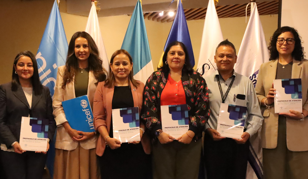 SVET y el MSPAS socializan el protocolo de atención a víctimas sobrevivientes de violencia sexual. (Foto: SVET)