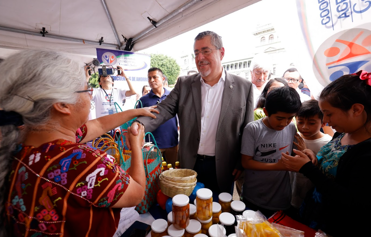 Presidente Bernardo Arévalo participa en Feria Cooperativa./Foto: Gilber García.