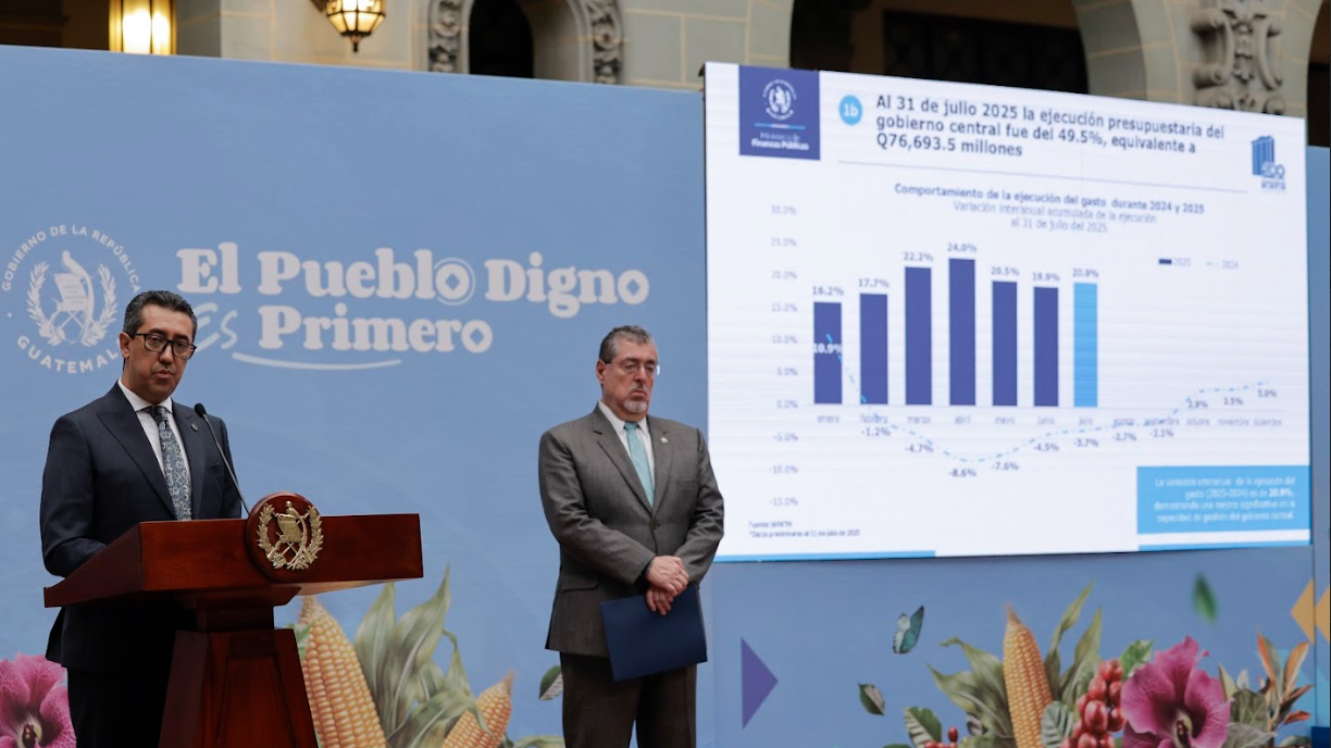 Conferencia de Prensa Palacio Nacional de la Cultura.