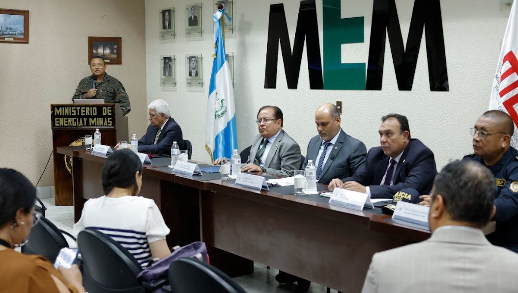 Gobierno refuerza seguridad en instalaciones que entregará Perenco en el parque nacional Laguna del Tigre