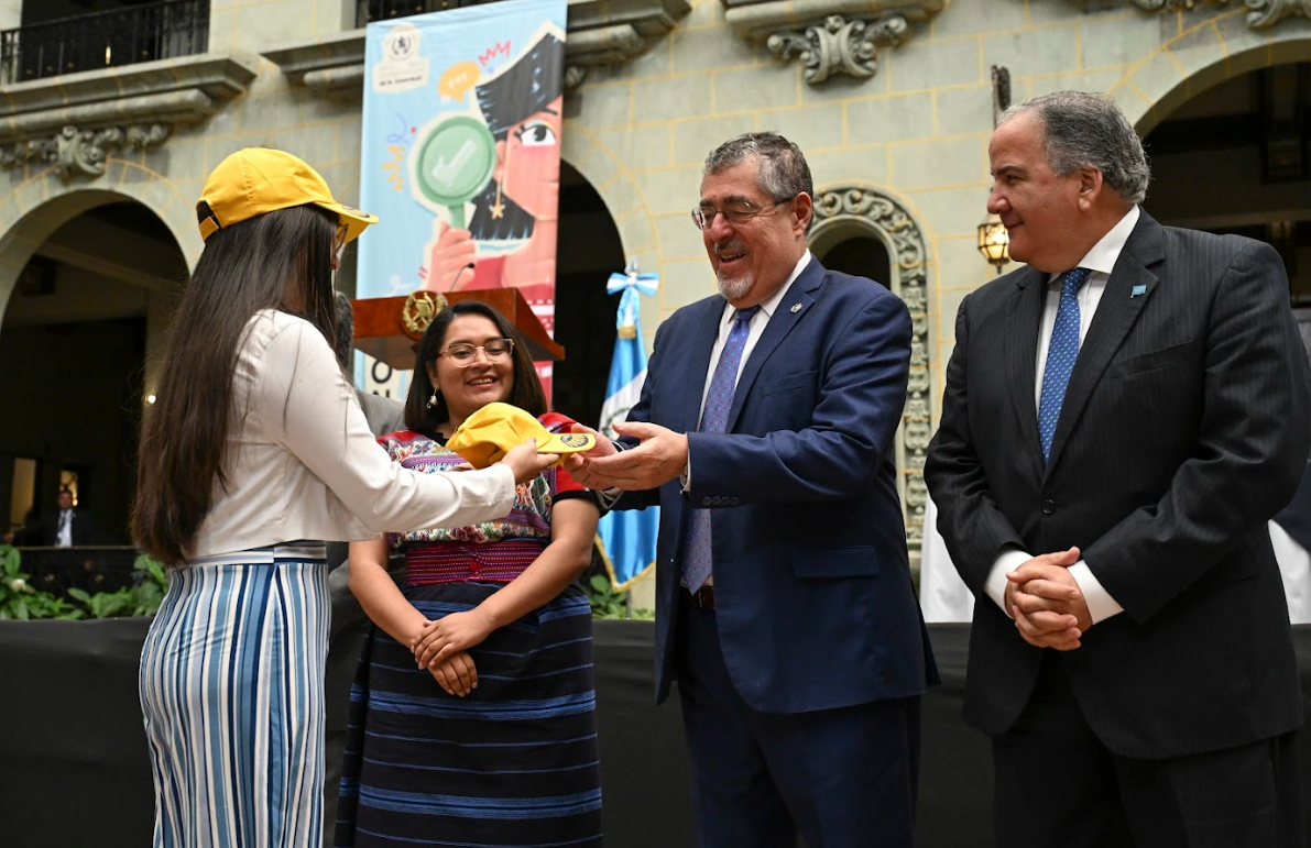 “Lo que hacemos en este gobierno lo hacemos pensando en ustedes”, dijo el Presidente a los  jóvenes