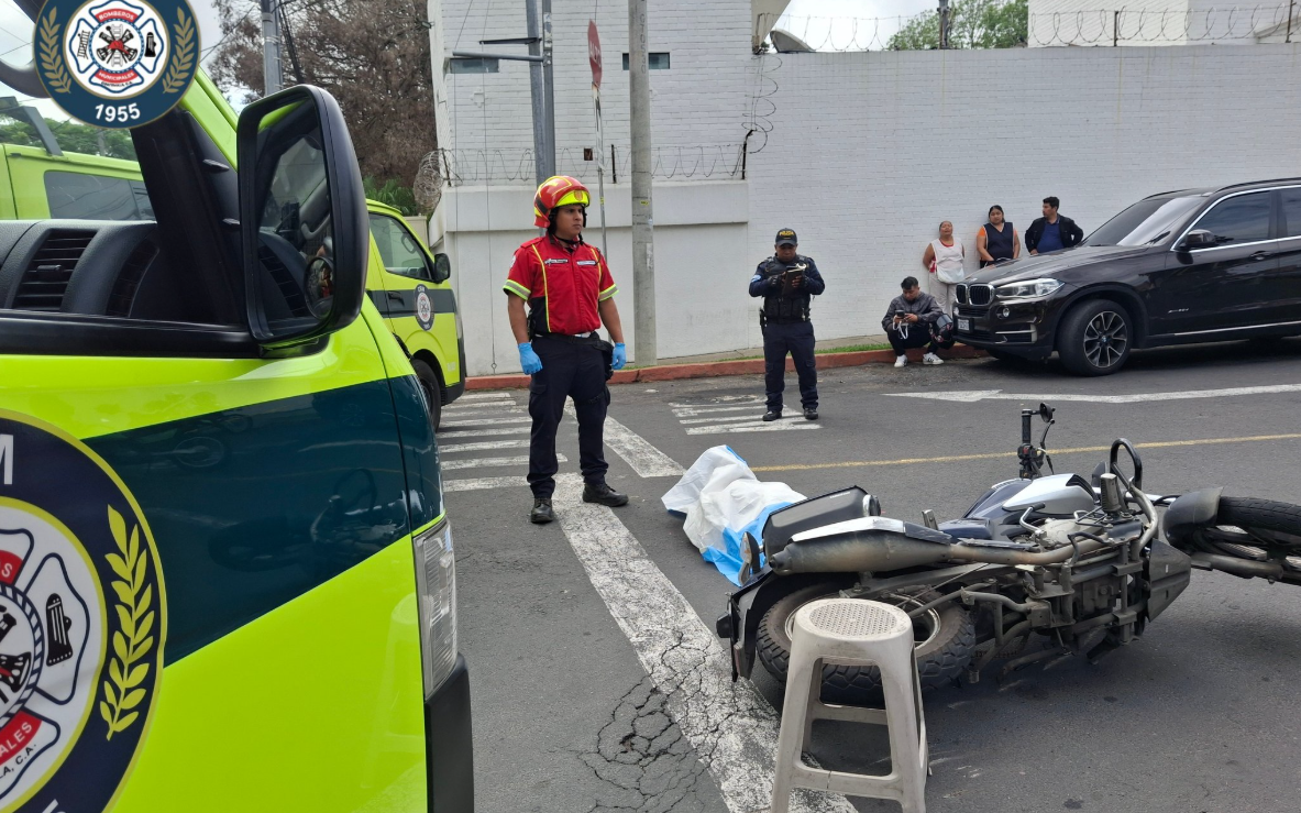 El detenido permanece bajo custodia mientras se llevan a cabo las diligencias judiciales y la recopilación de pruebas. / Foto: Bomberos Municipales.