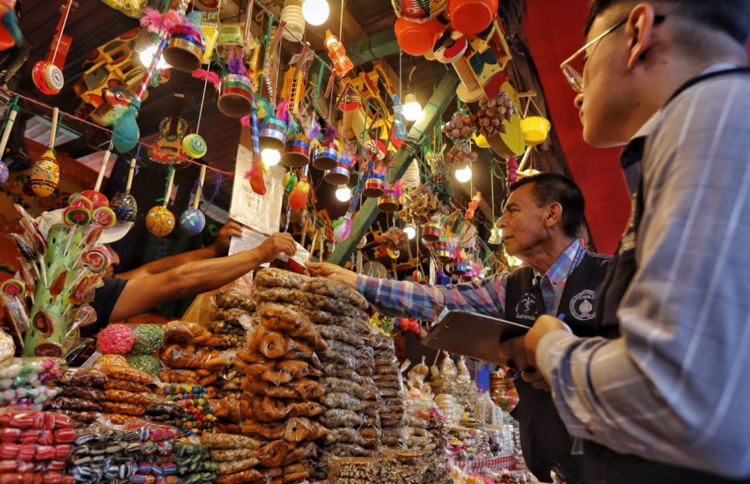 Inspeccionaron más de 200 puestos de comida en la Feria de Jocotenango. / Foto: MSPAS.