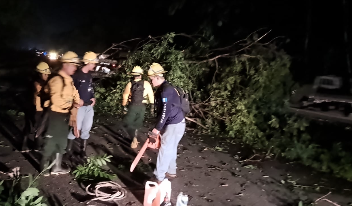 Conred ha atendido más de mil emergencias en Guatemala por época de lluvias