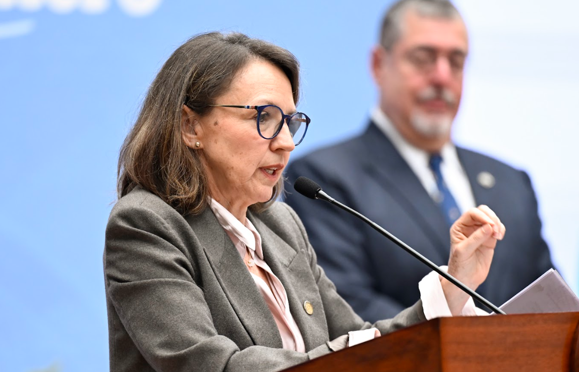 Computadoras adquiridas por el MARN permitirán reforzar capacidades del Viceministerio del Agua