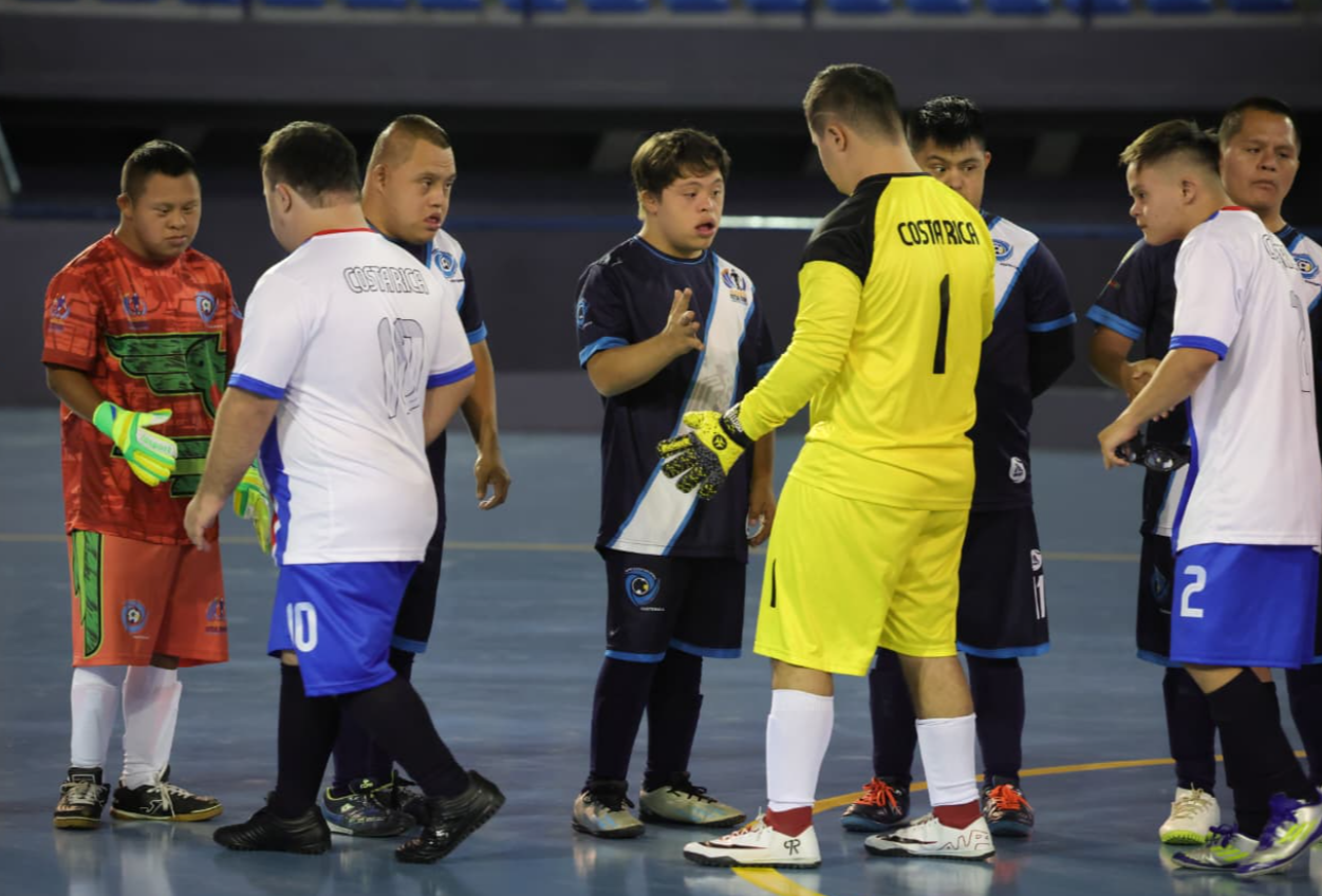 Primera dama celebra triunfo guatemalteco en el Segundo Encuentro Latinoamericano de Futsal Down