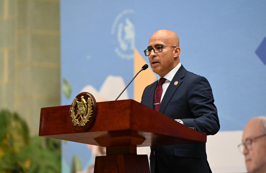 Viceministro Técnico de Educación brindó detalles del proceso de selección de docentes por medio de las nuevas convocatorias como la plartaforma e-SINO. (Foto: Byron de la Cruz)