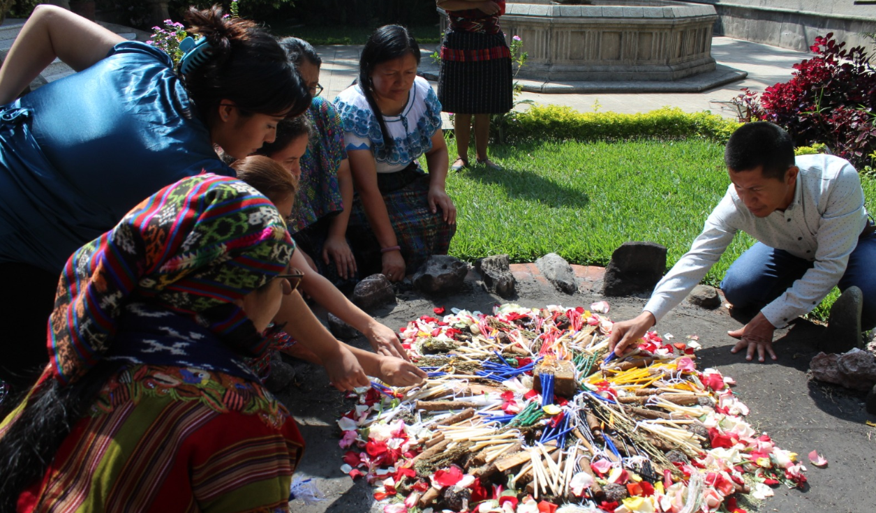 Comunidad lingüística poqomam celebra su identidad en el Día Internacional de los Pueblos Indígenas