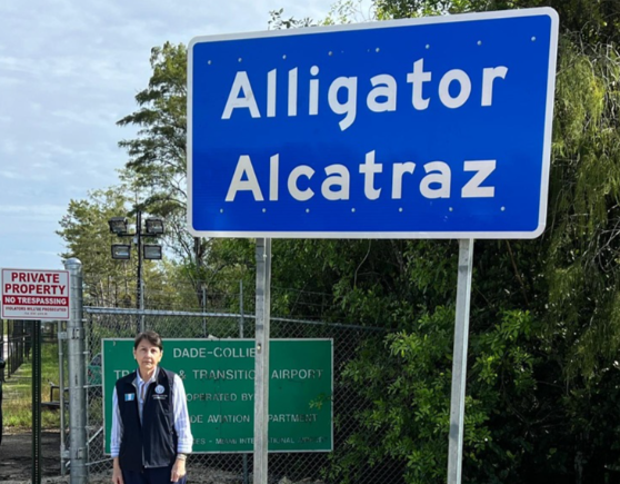 Autoridades del consulado de Guatemala entrevistan a connacionales en Alligator Alcatraz