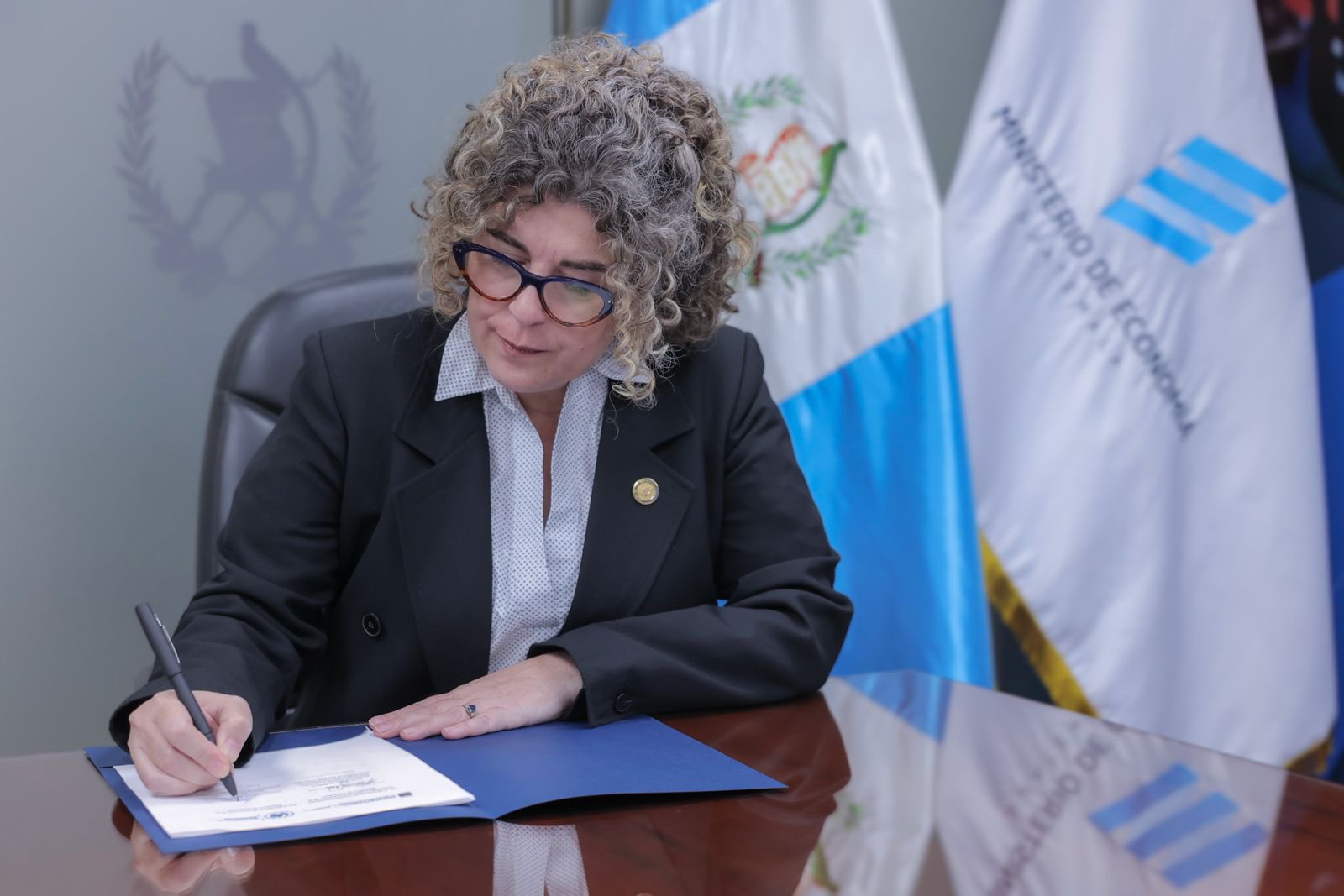 Guatemala y Costa Rica homologan firmas electrónicas para facilitar trámites digitales