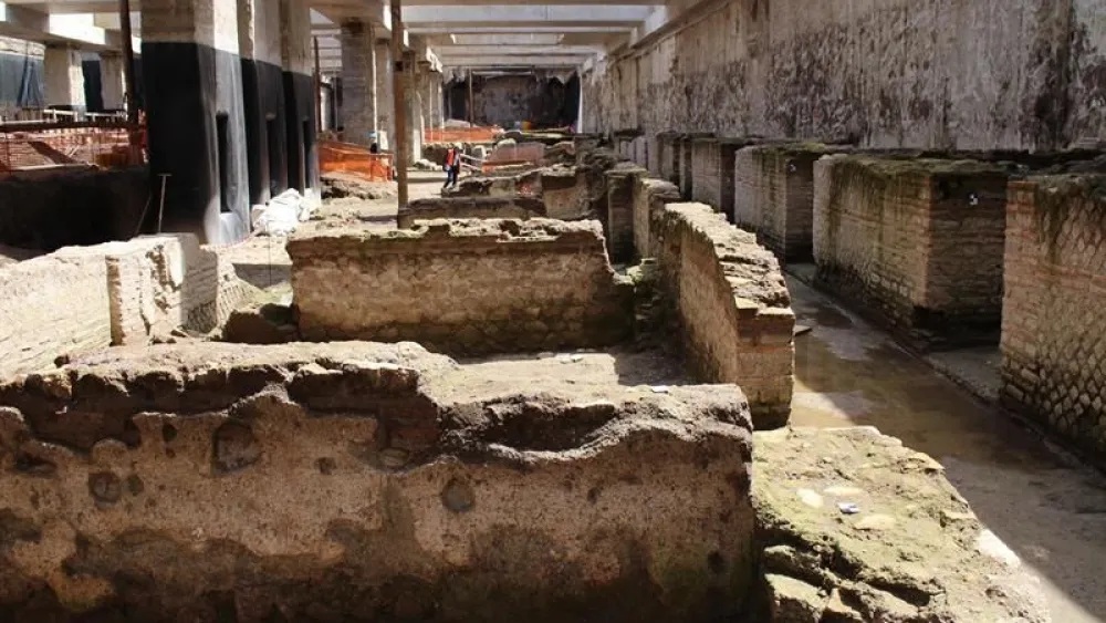 Hallan viviendas romanas y hornos de cal medievales en las obras del metro de Roma