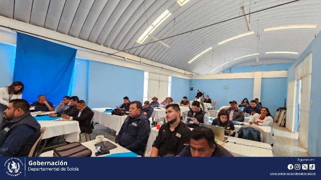 Capacitan a Consejo Municipal y autoridades indígenas en Santa Lucía Utatlán, Sololá