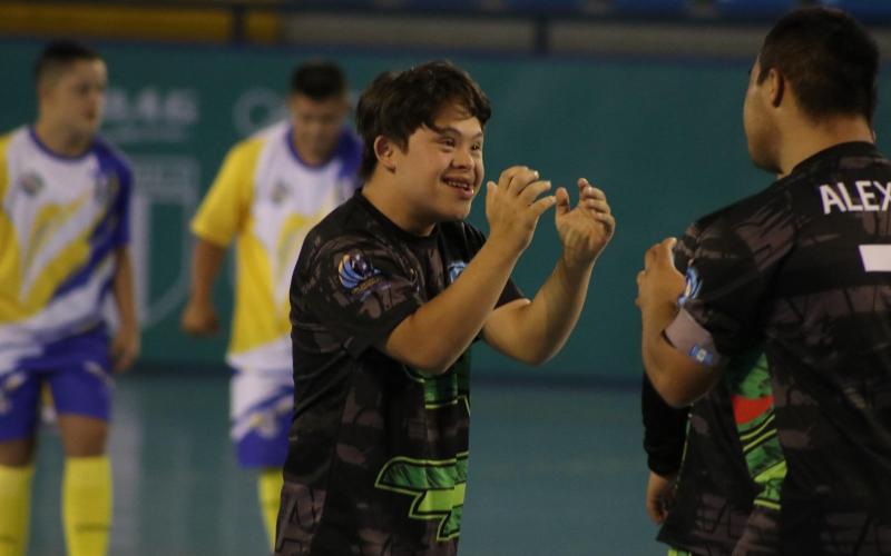El equipo guatemalteco de futsal Down brilla y suma tres victorias