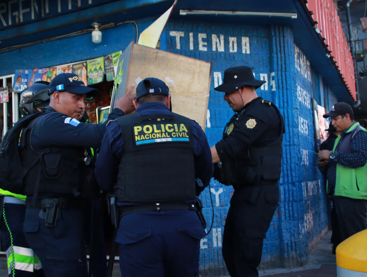 Operativo en la colonia La Florida, zona 19. / Foto: PNC.
