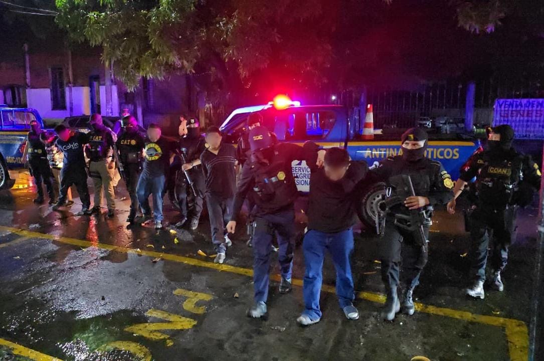 Capturan a cinco pandilleros del Barrio 18 en guarida clandestina de Escuintla