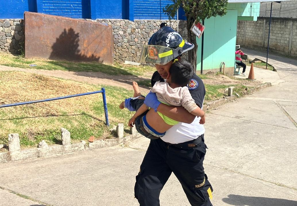 Publican decreto sobre el bono de riesgo para bomberos voluntarios. / Foto: CVB.