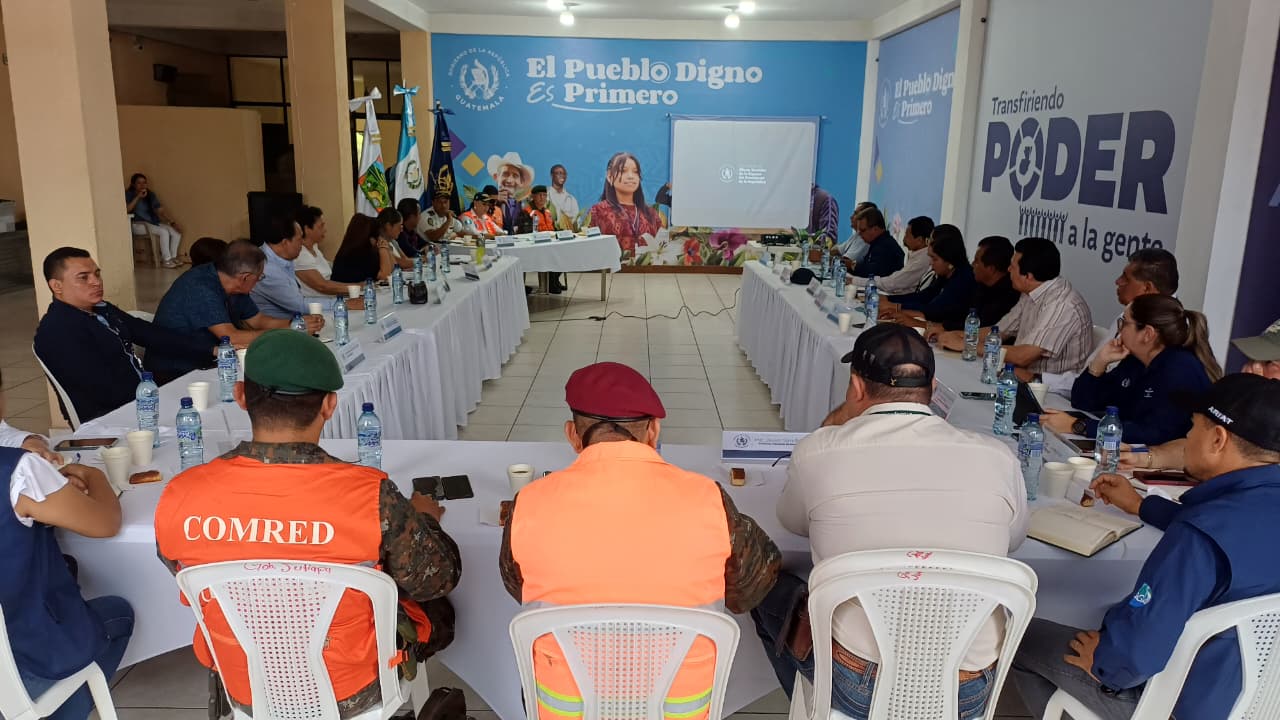 Mantienen acciones para garantizar atención a población afectada por actividad sísmica en Jutiapa