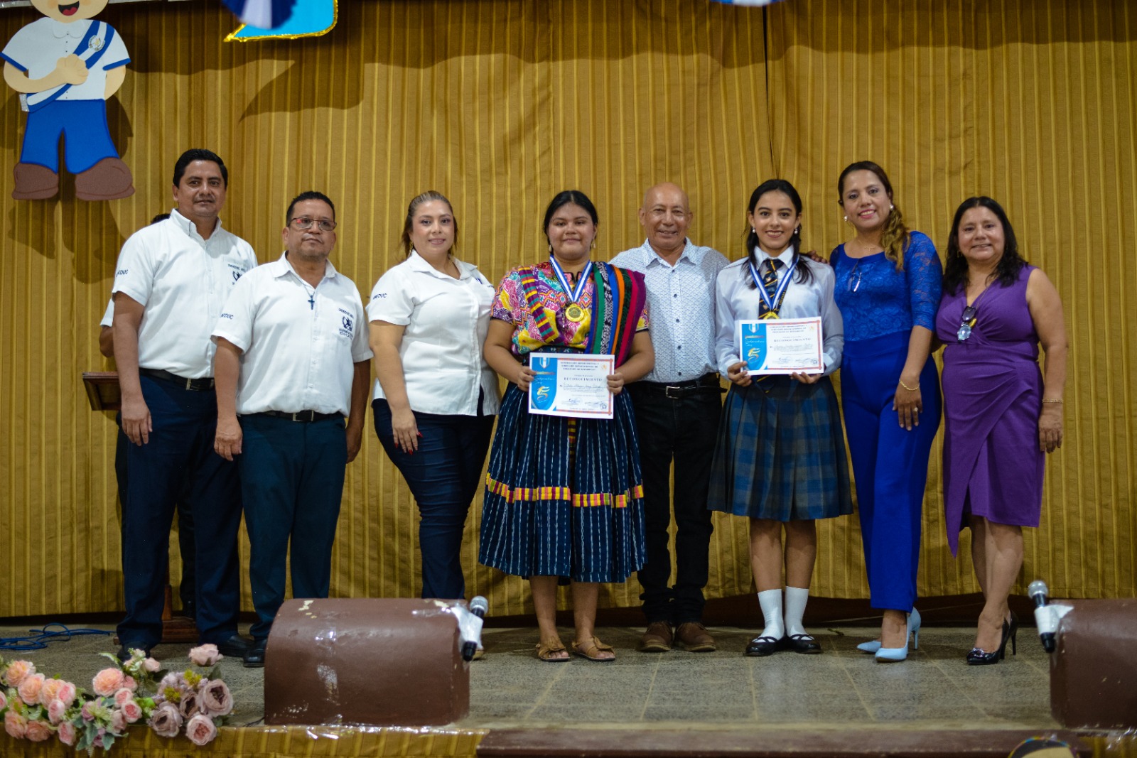 Concurso de declamación resalta el talento y la cultura en Retalhuleu