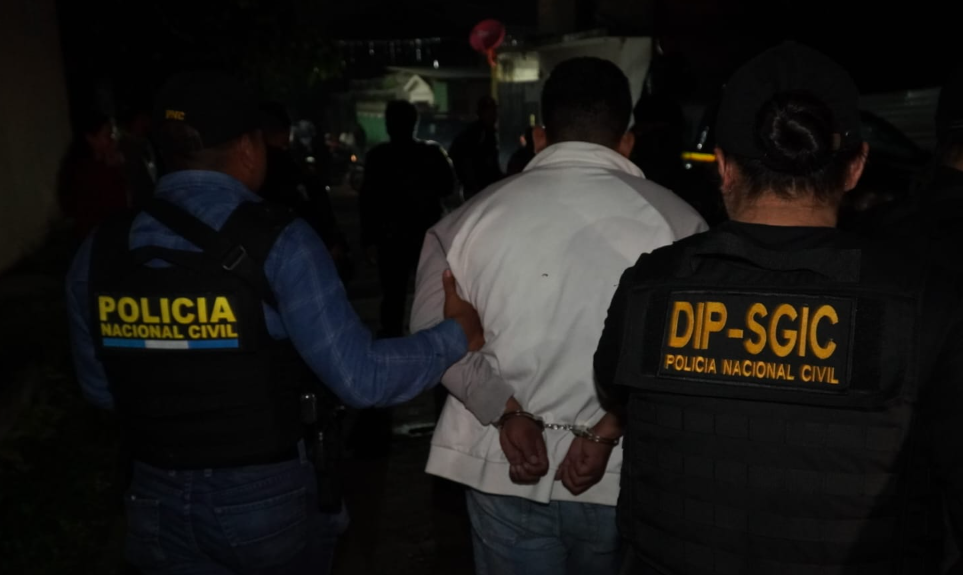 PNC desmantela guarida de pandilleros en Villa Canales y captura a sicario salvadoreño