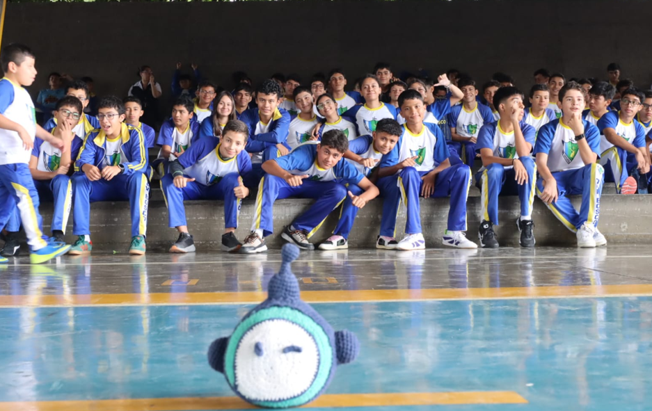 SVET y Tigo unen esfuerzos para prevenir la explotación sexual en línea. (Foto: SVET)