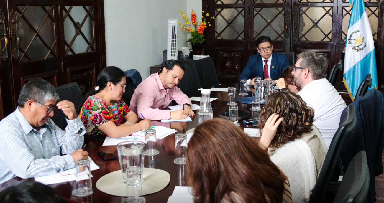 Realizan novena sesión ordinaria de trabajo con consejeros delegados