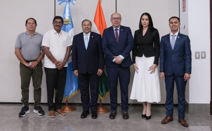 Minex facilita acercamiento con empresa india de la industria textil. / Foto: Minex.