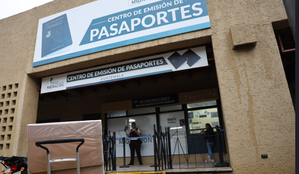 IGM ha enviado más de medio millón de cartillas vírgenes de pasaportes al extranjero. (Foto: IGM)