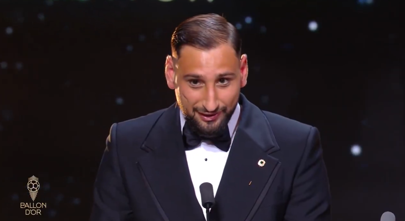 Gianluigi Donnarumma gana el premio Yashin 2025