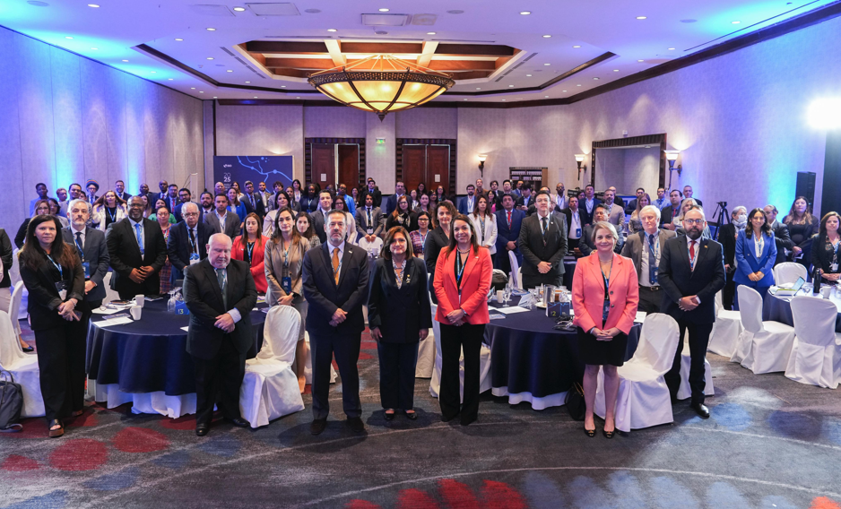 Presidenta en funciones participó en diálogo regional de política que abordó temas de migración, datos e inclusión. (Foto: Vicepresidencia de la República)