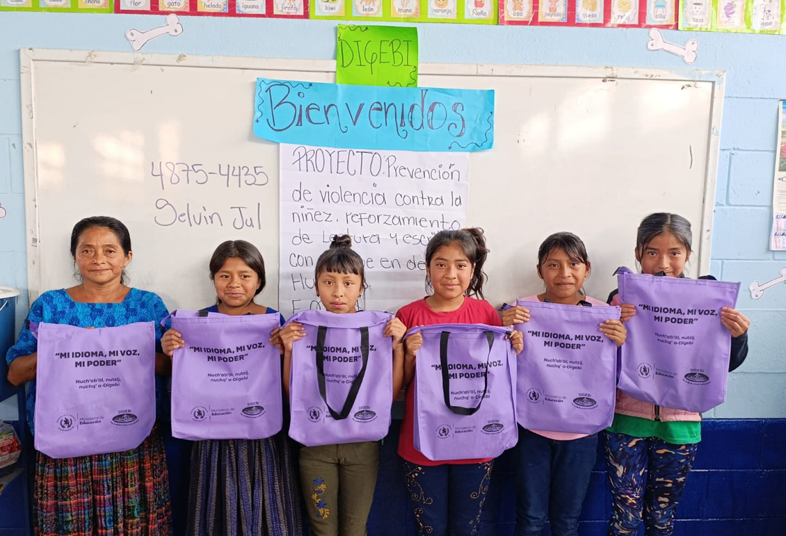 DIGEBI impulsa acompañamiento pedagógico en idioma materno para niñas. (Foto: DIGEBI)