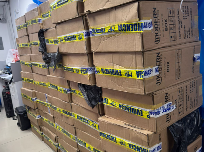 Los cigarrillos incautados no contaban con los permisos sanitarios ni con el pago de impuestos establecidos por la ley. / Foto: PNC.