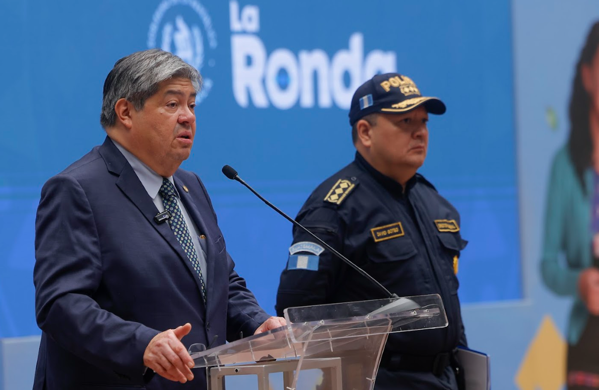 El ministro de Gobernación, Francisco Jiménez, informó esta mañana en el espacio de comunicación oficial La Ronda. / Foto: Gilber García.