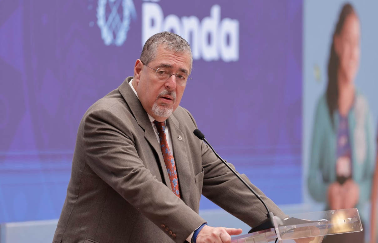 Presidente exige respeto para los funcionarios durante citaciones al Congreso