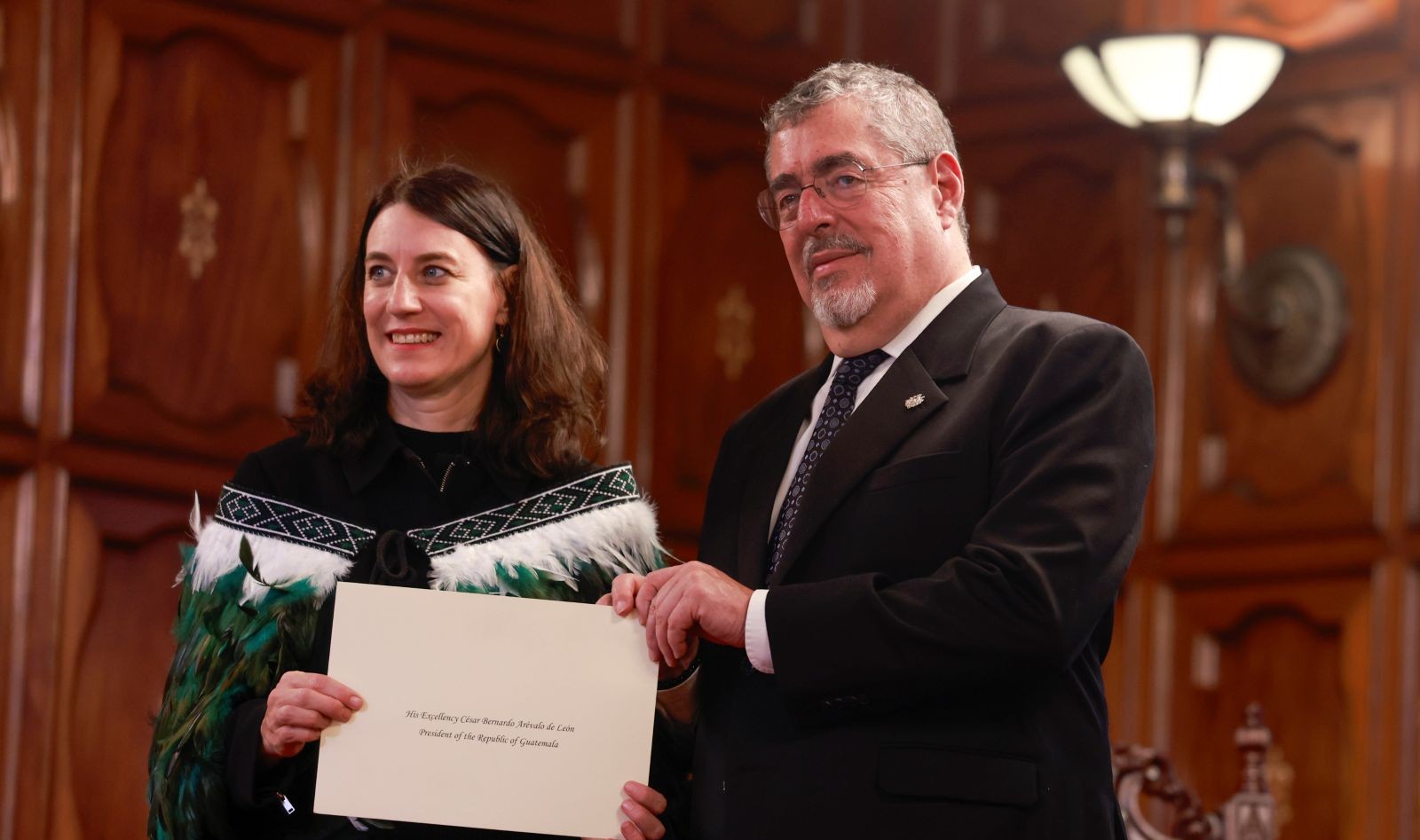 El presidente Bernardo Arévalo, durante la ceremonia de recepción de cartas credenciales de seis embajadores. /Foto: Dieckéns Zamora